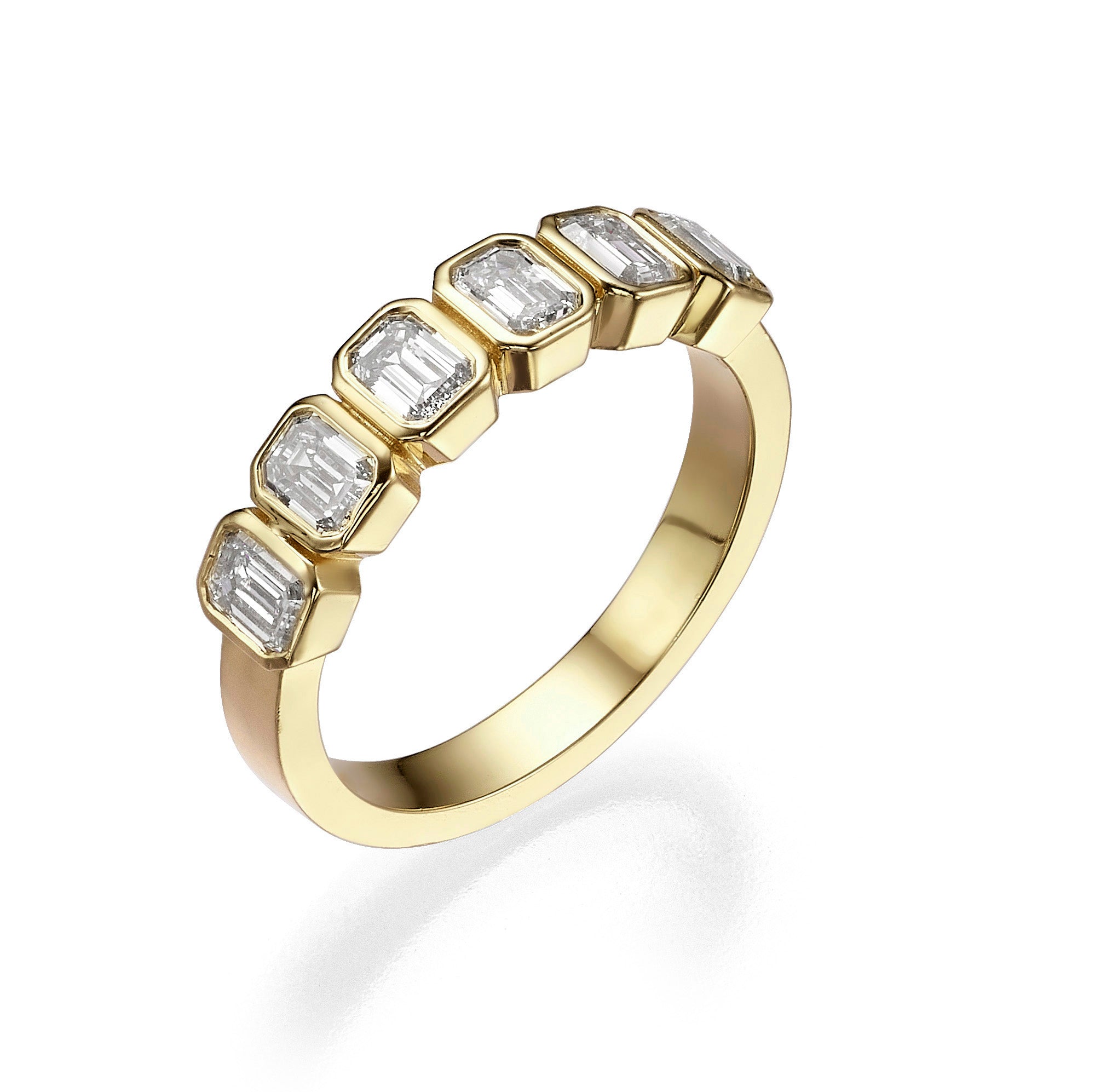 BEZEL SET EMERALD CUT DIAMOND PINKY RING