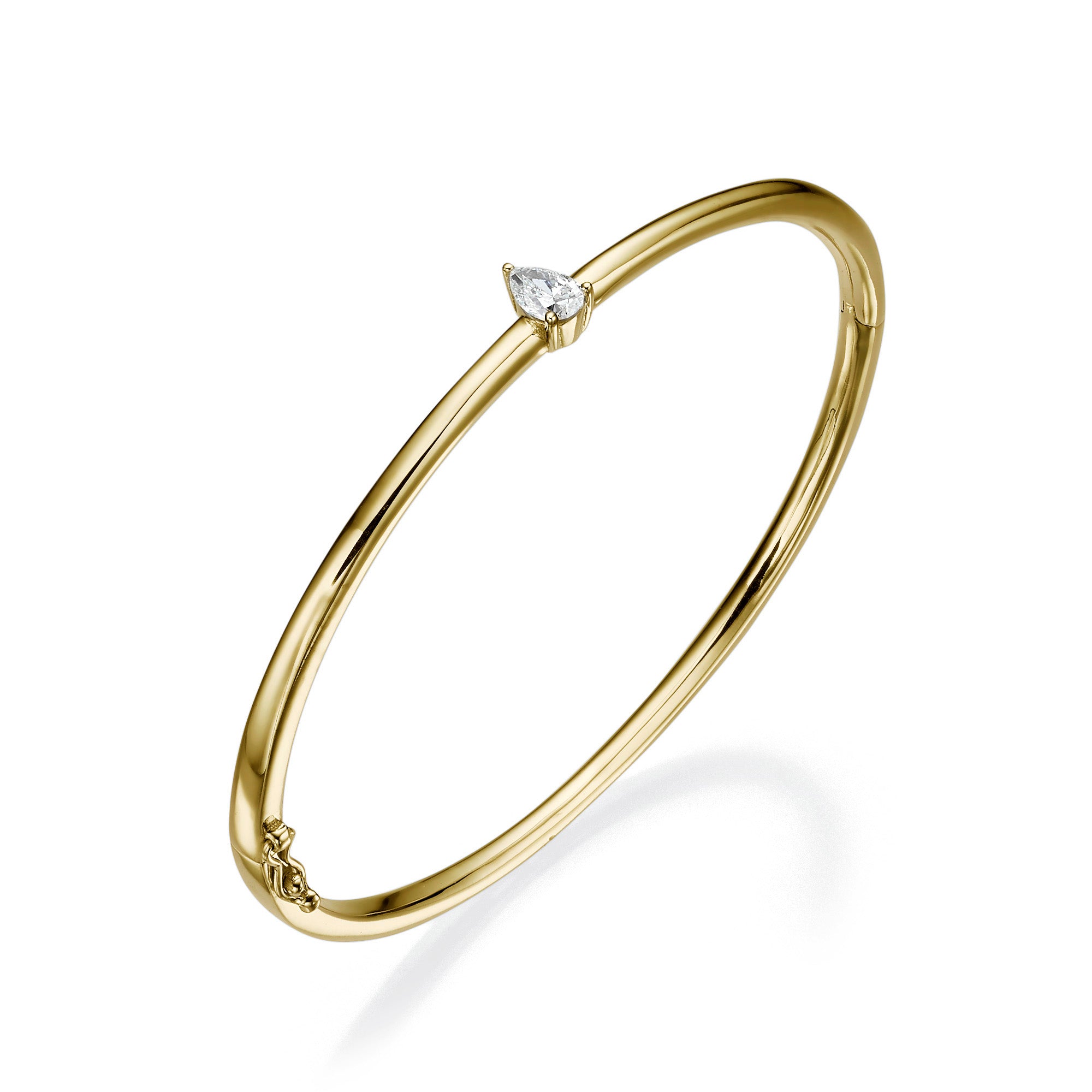 Pear shape center bangle
